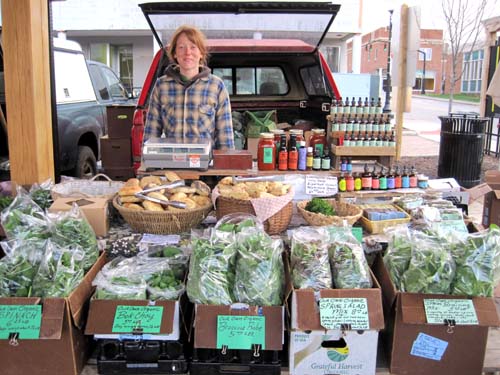 Kim, Greenstar intern extrodinare, at the Blacksburg market